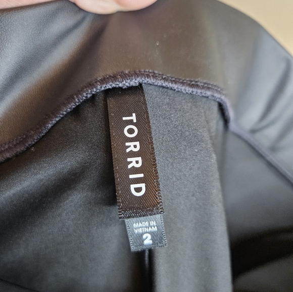 Torrid faux leather leggings - Picture 7 of 8